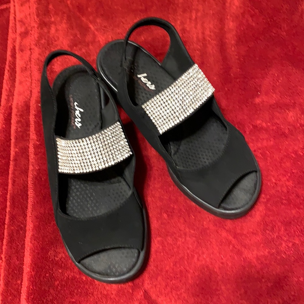 Skechers size 9
